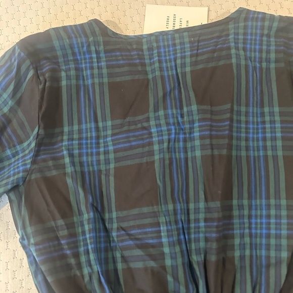 NWT Free Assembly Size XS Plaid Top - Picture 6 of 6